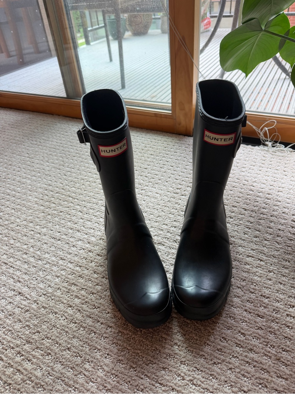 Hunter Matte Black Short Boots size 9